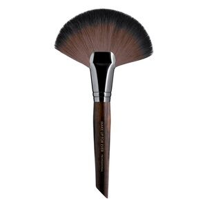 Makeup Fprever Fan Brush #134